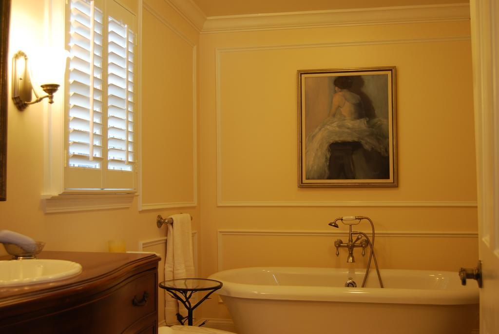 The Cottage Bed & Breakfast In Decatur Ga Екстер'єр фото